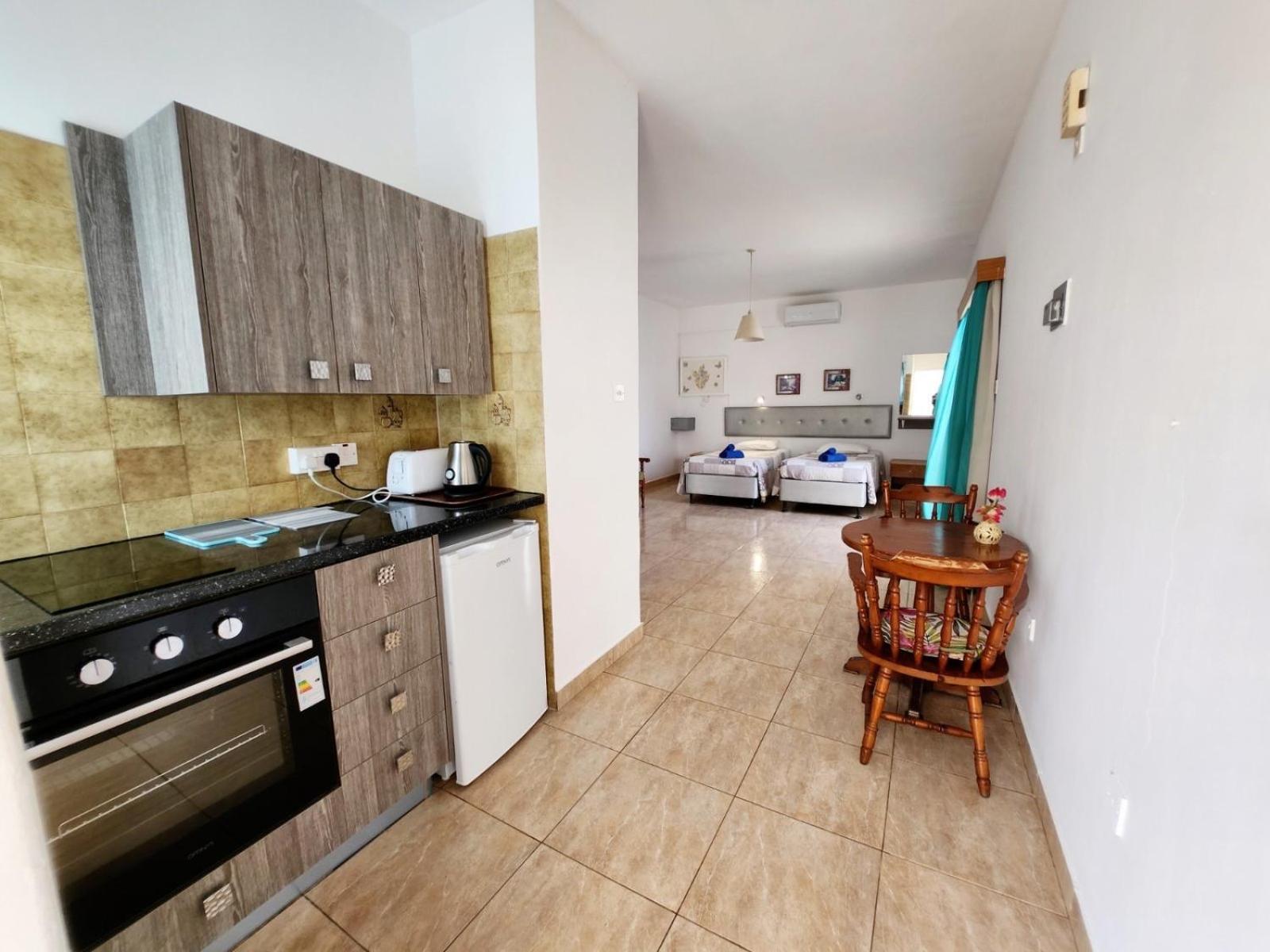 Florence Hotel Apartments Ayia Napa Exteriör bild