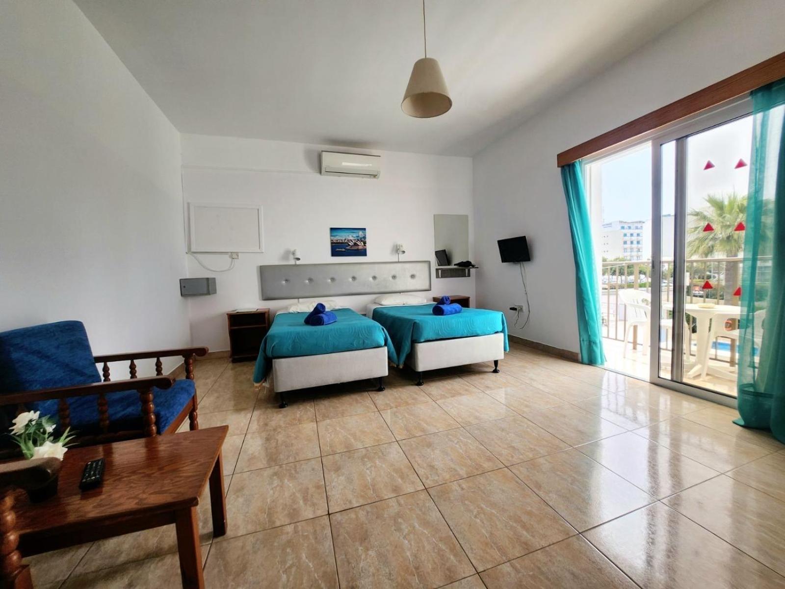 Florence Hotel Apartments Ayia Napa Exteriör bild