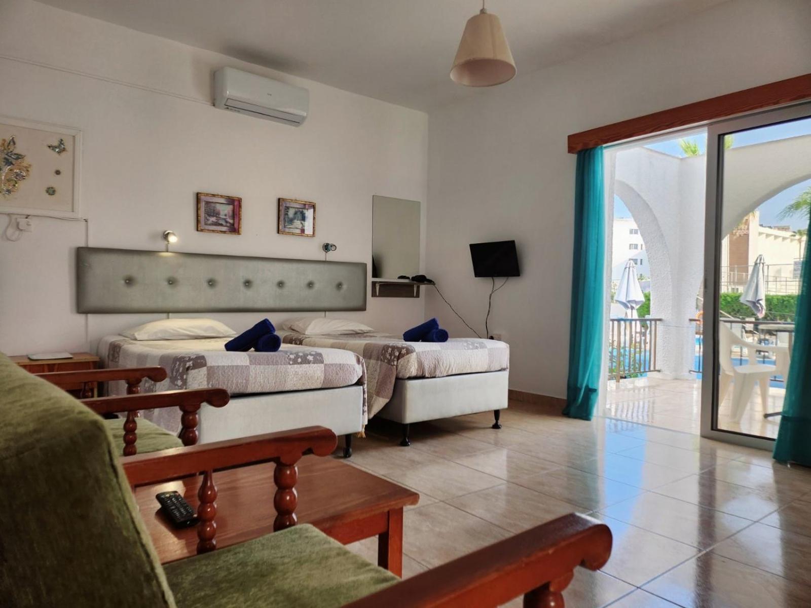 Florence Hotel Apartments Ayia Napa Exteriör bild