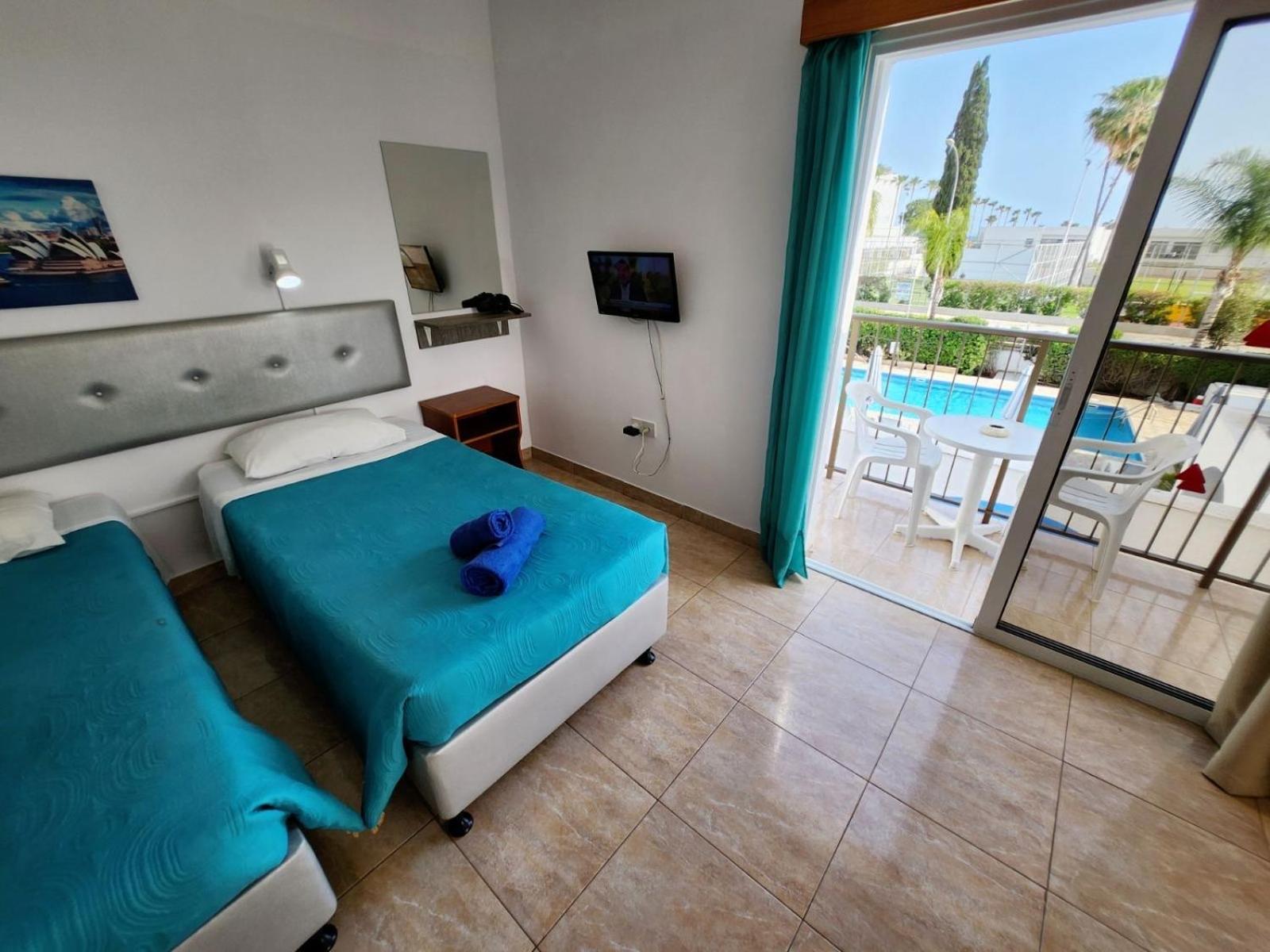 Florence Hotel Apartments Ayia Napa Exteriör bild