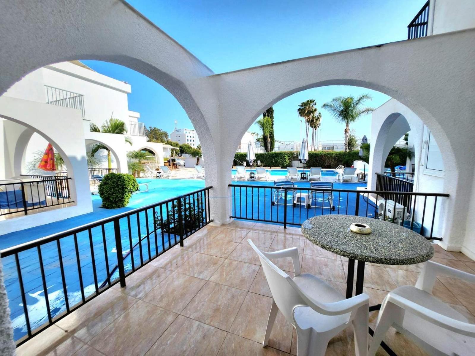 Florence Hotel Apartments Ayia Napa Exteriör bild